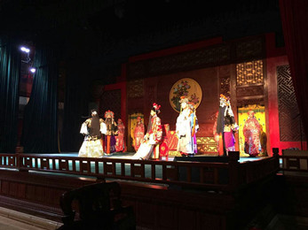 甘肅省京劇院進(jìn)行“迎國(guó)慶·慶中秋“經(jīng)典折子戲惠民演出