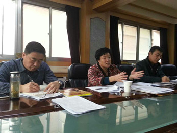 集團(tuán)黨委書記、董事長朱玉蘭在省隴劇院業(yè)務(wù)考核時(shí)強(qiáng)調(diào)文藝創(chuàng)作生產(chǎn)要有時(shí)代感