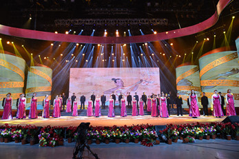 演藝集團下屬（代管）多家單位參加2016“把幸福帶回家”甘肅春節(jié)聯(lián)歡晚會錄制