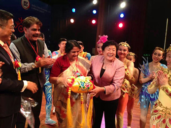 “歡樂春節(jié)”中國雜技再次轟動(dòng)新德里