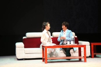 省隴劇院新創(chuàng)大型反腐倡廉題材隴劇《全家福》立上舞臺