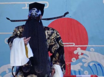 甘肅省京劇院、青海省京劇院聯(lián)合演出《穆柯寨》、《鍘美案》、《盤夫》