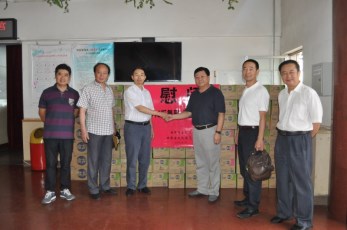 暖心慰問，激情動員——省文化廳楊建仁副廳長慰問《絲路花雨》劇組