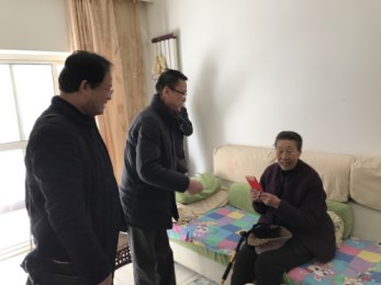 演藝集團(tuán)、省曲藝團(tuán)領(lǐng)導(dǎo)看望慰問徐玉蘭老師