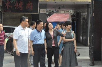 高志凌廳長(zhǎng)在省隴劇院深入調(diào)研工作