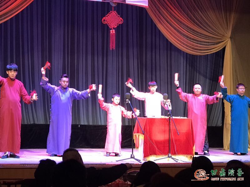 甘肅省曲藝團(tuán)“快樂(lè)蘭州”小劇場(chǎng)迎春相聲專(zhuān)場(chǎng)火爆開(kāi)演