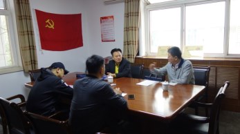 甘肅演藝集團黨委委員、副總經(jīng)理龍富國到甘肅省話劇院調研、指導工作