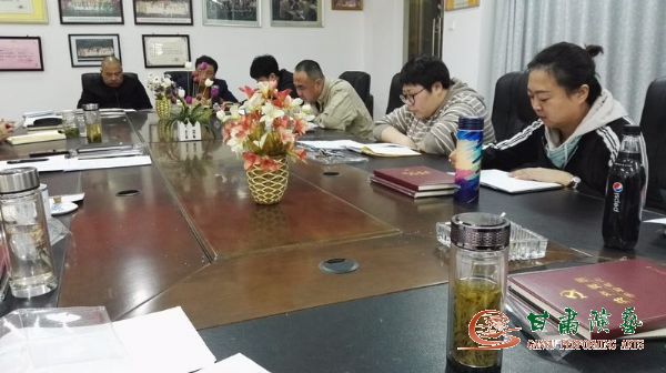 甘肅省京劇團(tuán)黨總支傳達(dá)《學(xué)習(xí)宣傳貫徹習(xí)近平總書記參加甘肅代表團(tuán)審議時的重要講話精神》