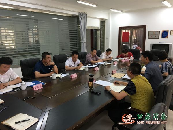 甘肅演藝集團副總經(jīng)理龍富國一行到敦煌藝術團調(diào)研