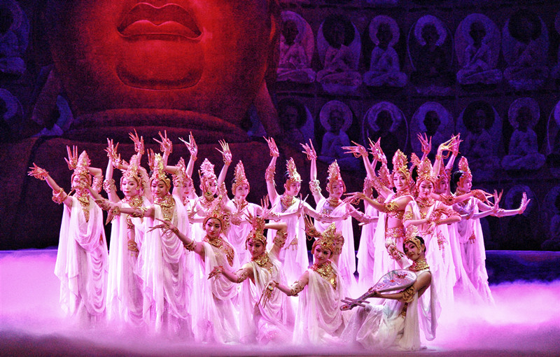 絲路連津隴，花雨寄深情——經(jīng)典舞劇《絲路花雨》赴津演出