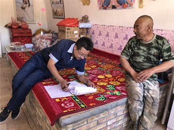 甘肅演藝集團敦煌藝術(shù)團（省曲藝團）赴慶陽環(huán)縣進行精準(zhǔn)扶貧幫扶工作