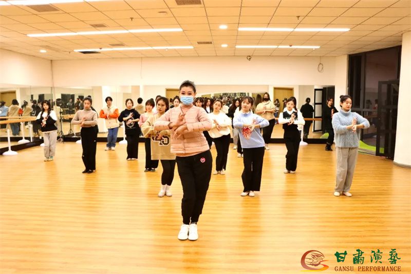 202112201639971654925871.jpg 640.webp (4).jpg