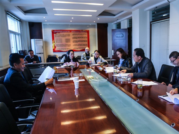 甘肅演藝集團(tuán)副總經(jīng)理龍富國前往甘肅演藝集團(tuán)歌舞劇院調(diào)研指導(dǎo)全省抗疫晚會創(chuàng)排及新劇立項工作