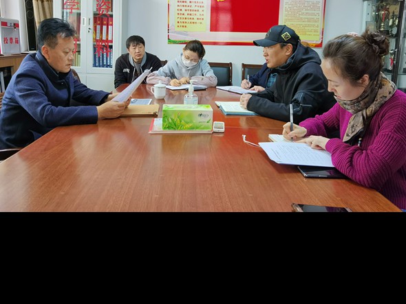 甘肅演藝集團(tuán)黨委委員、副總經(jīng)理龍富國(guó)赴甘肅演藝集團(tuán)話劇院調(diào)研指導(dǎo)工作