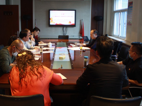 甘肅演藝集團(tuán)黨委委員、副總經(jīng)理王衛(wèi)平參加甘肅演藝集團(tuán)歌舞劇院行政黨支部主題黨日活動(dòng)并講授黨課