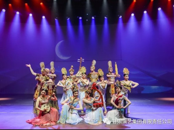 重磅！《樂動(dòng)敦煌》獲得2019年度第九屆中國(guó)旅游投資艾蒂亞獎(jiǎng)最佳產(chǎn)業(yè)創(chuàng)新金獎(jiǎng)!