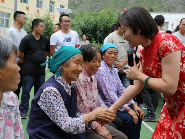 同心協(xié)力，打贏脫貧攻堅戰(zhàn)——甘肅演藝集團歌舞劇院2020年省級政府購買“隴原紅色文藝輕騎兵”公益演出走進舟曲再獲贊譽