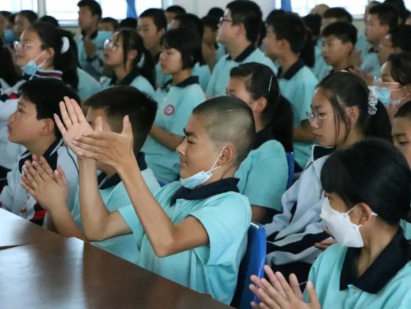 弘揚(yáng)優(yōu)秀文化，傳承戲曲藝術(shù)——甘肅演藝集團(tuán)敦煌藝術(shù)團(tuán)走進(jìn)蘭州中小學(xué)