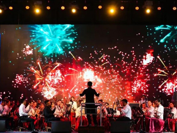 黃河之濱藝術(shù)節(jié)第九場(chǎng)｜中外影視金曲音樂會(huì)《歲月留聲》