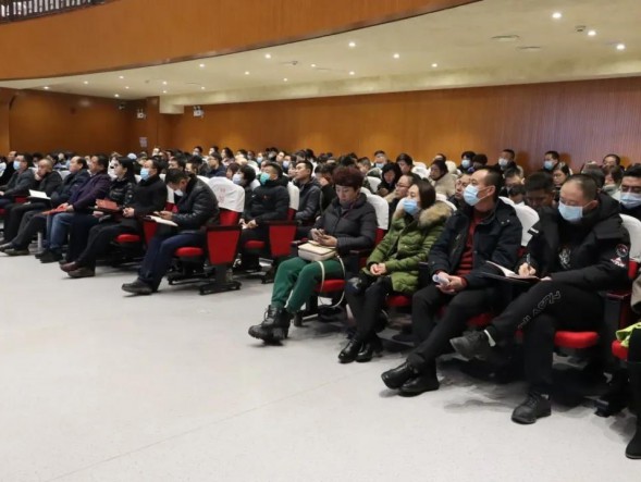 甘肅省隴劇院黨總支組織開(kāi)展“深入學(xué)習(xí)貫徹黨的十九屆五中全會(huì)精神”專(zhuān)題講座并再次展開(kāi)研討交流